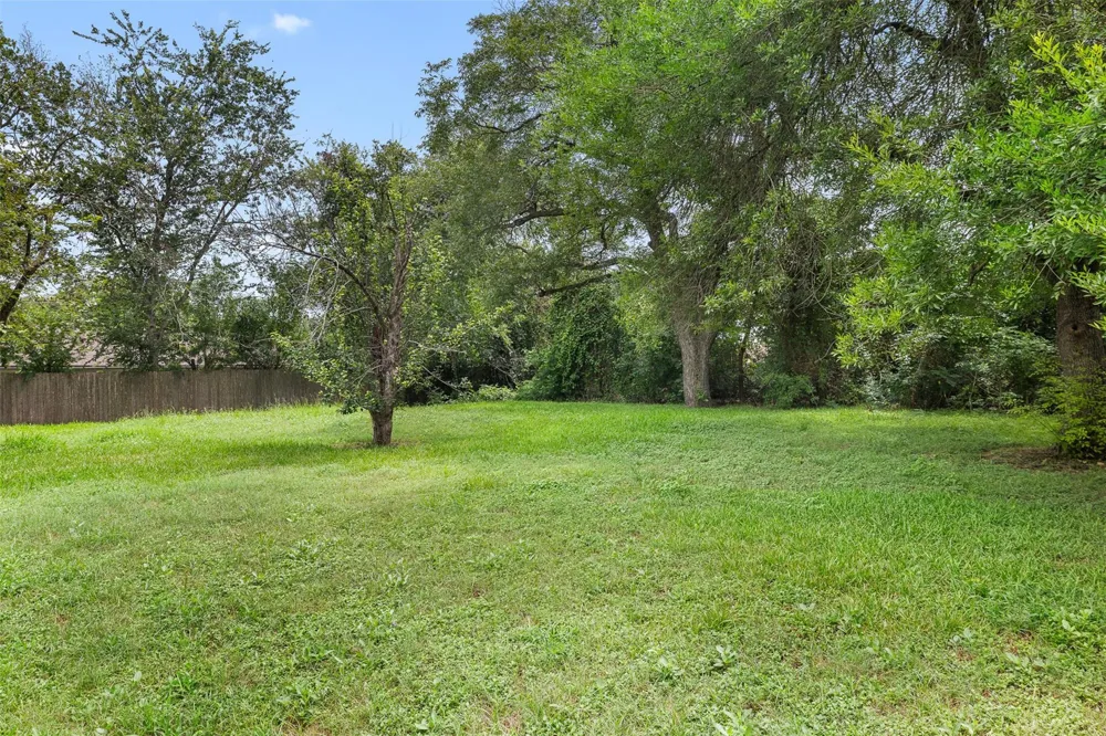 709 Burleson Street Brenham, TX 77833