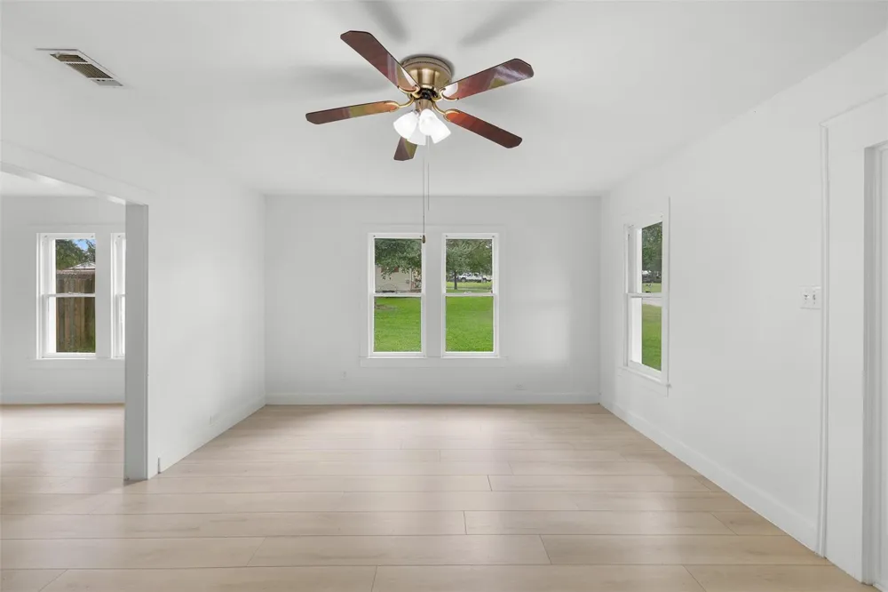 709 Burleson Street Brenham, TX 77833