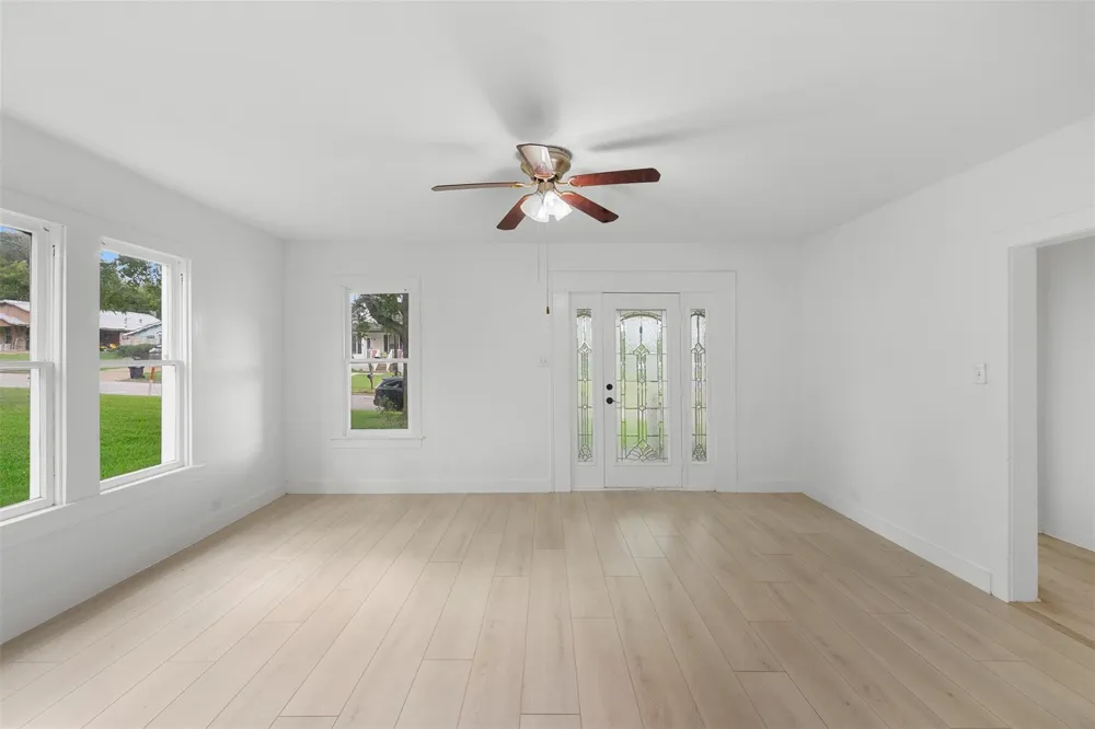 709 Burleson Street Brenham, TX 77833
