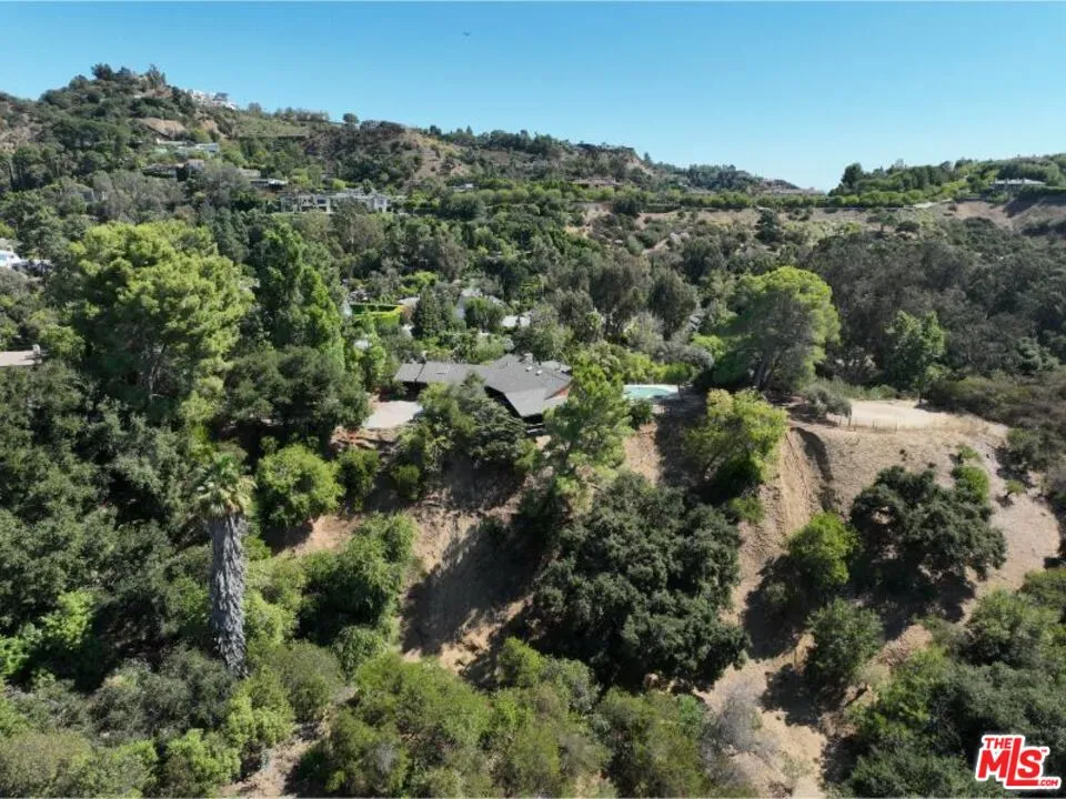 9595 Lime Orchard Road Beverly Hills, CA 90210
