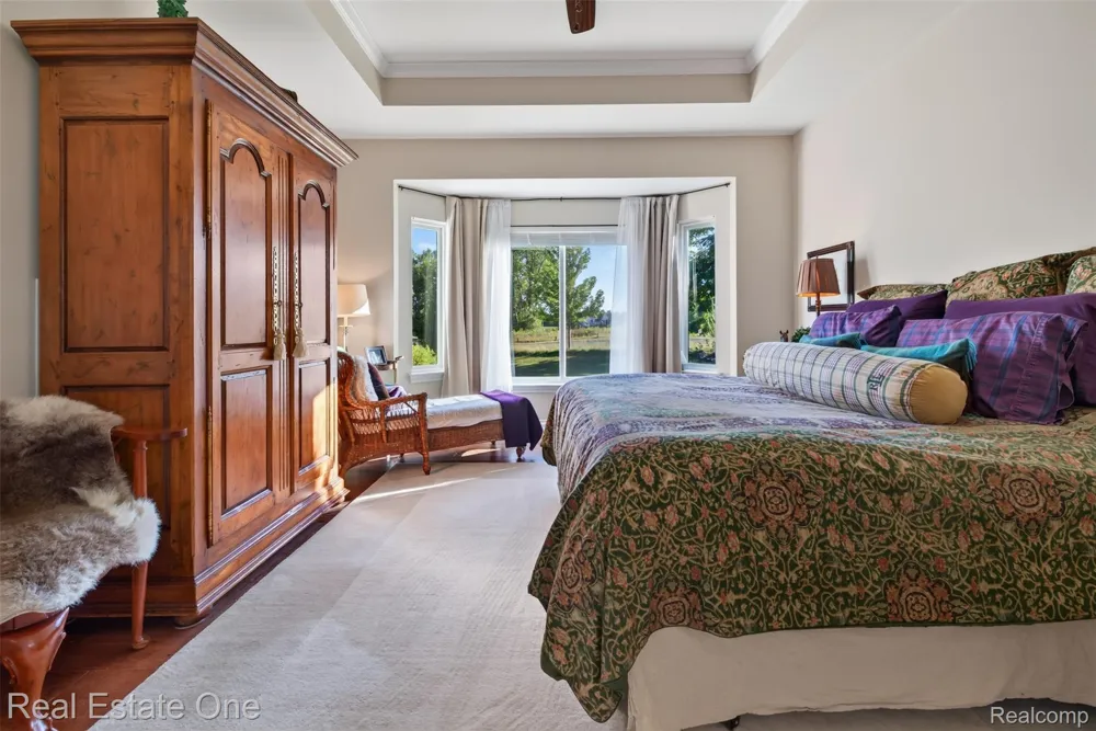 1537 Glass Lake Circle Oxford Charter Township, MI 48371