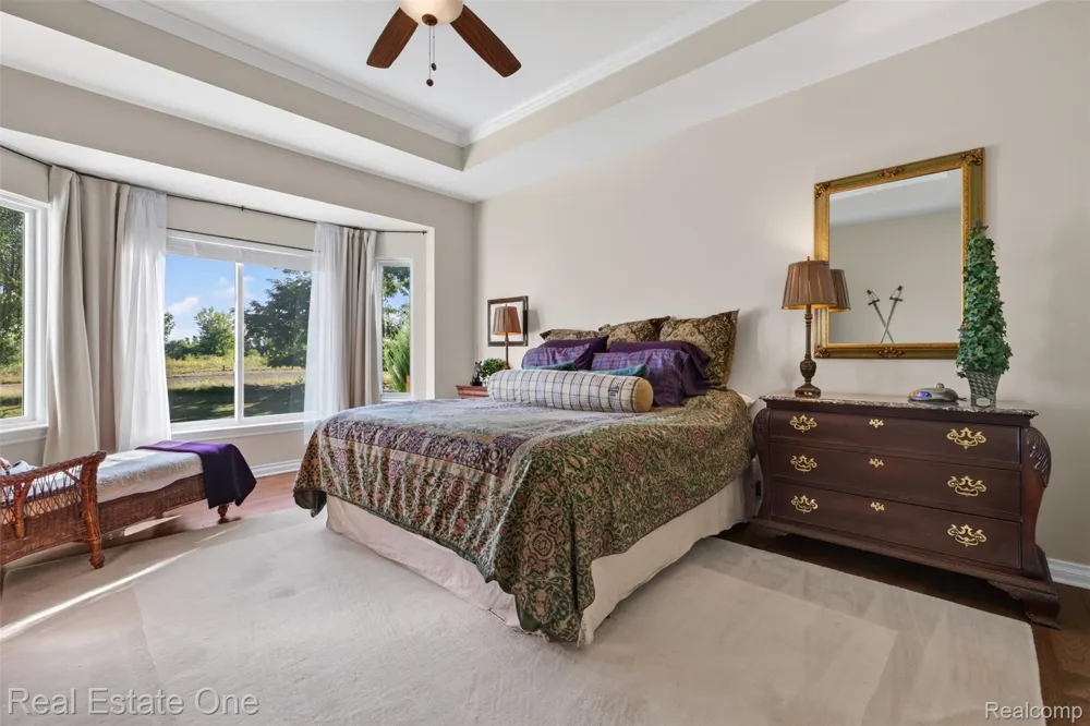 1537 Glass Lake Circle Oxford Charter Township, MI 48371