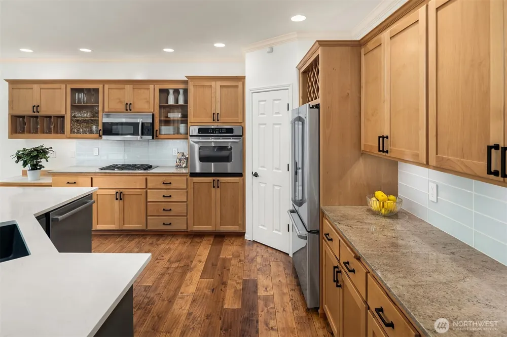 10414 SE 13th Street Bellevue, WA 98004