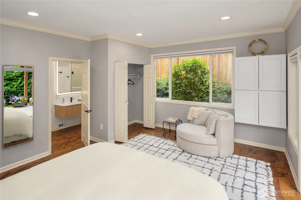 10414 SE 13th Street Bellevue, WA 98004