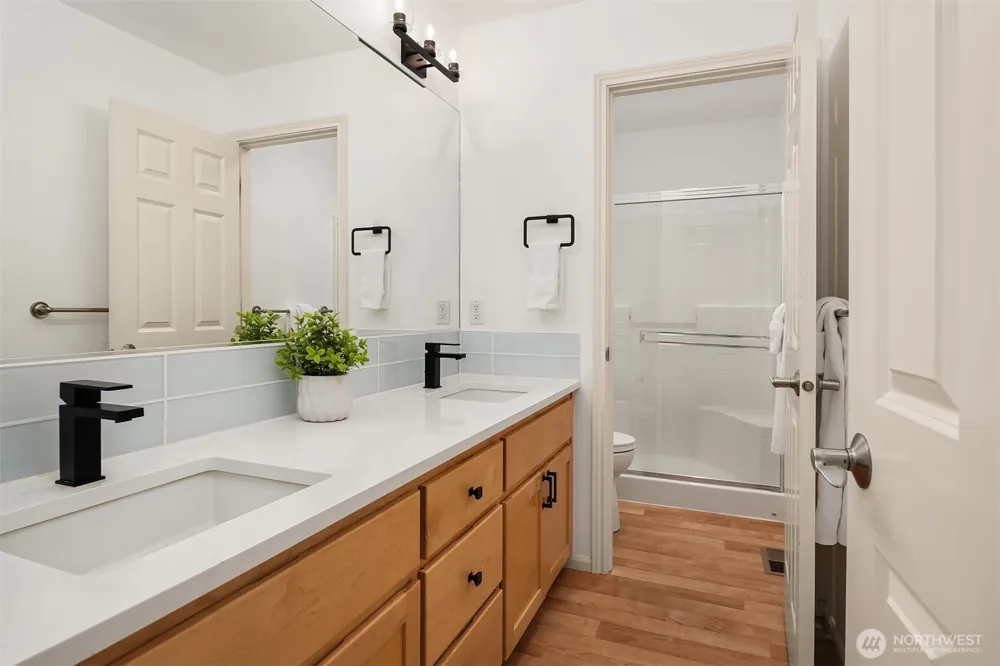 10414 SE 13th Street Bellevue, WA 98004