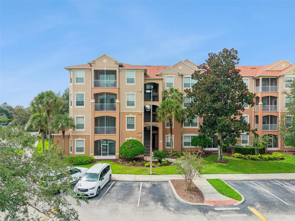 7650 COMROW STREET #105 Kissimmee, FL 34747