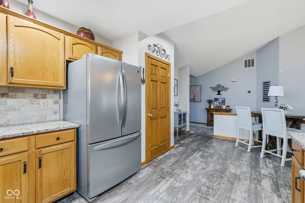 6050 Blue Fox Lane Indianapolis, IN 46237
