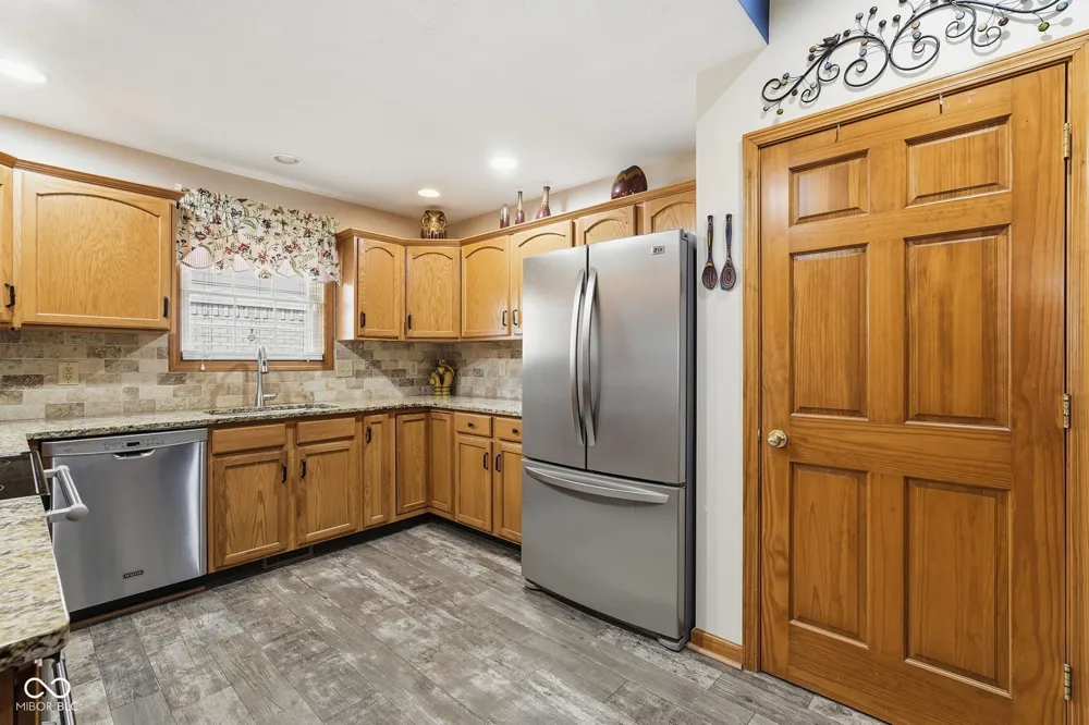 6050 Blue Fox Lane Indianapolis, IN 46237
