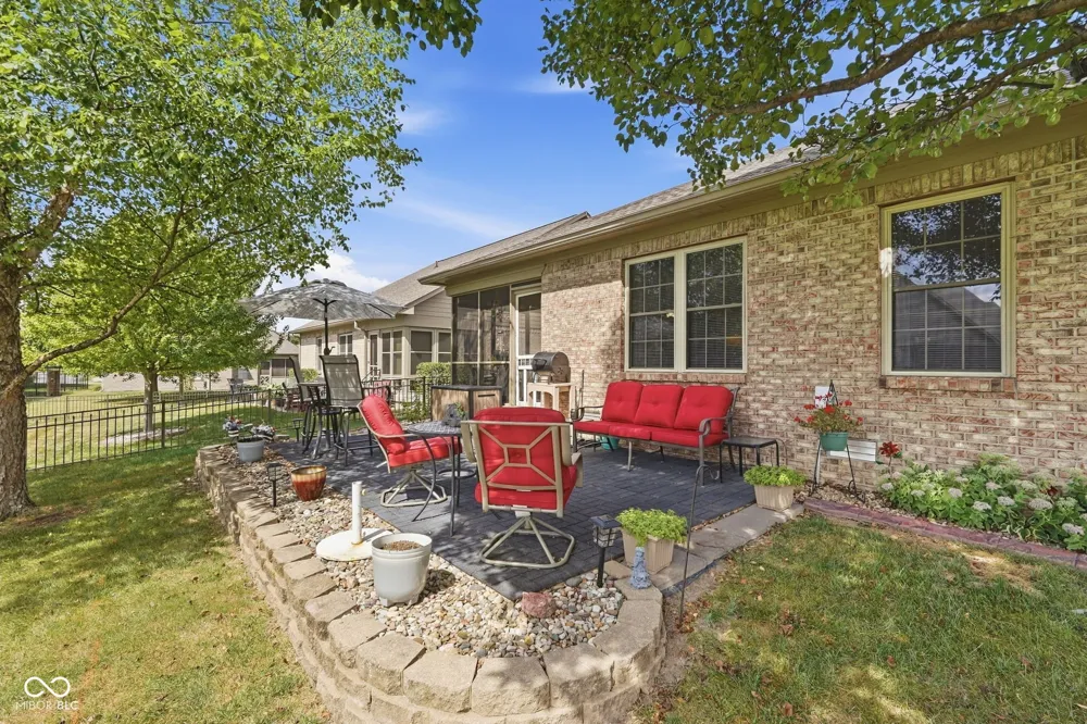 6050 Blue Fox Lane Indianapolis, IN 46237