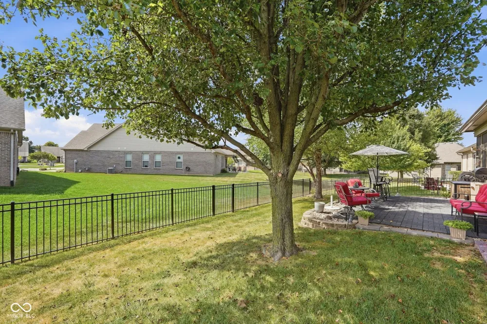 6050 Blue Fox Lane Indianapolis, IN 46237