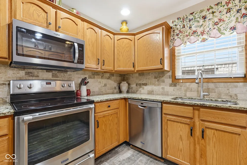 6050 Blue Fox Lane Indianapolis, IN 46237