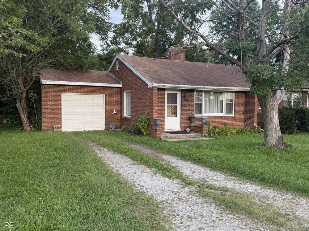 1512 S Elm Crawfordsville, IN 47933