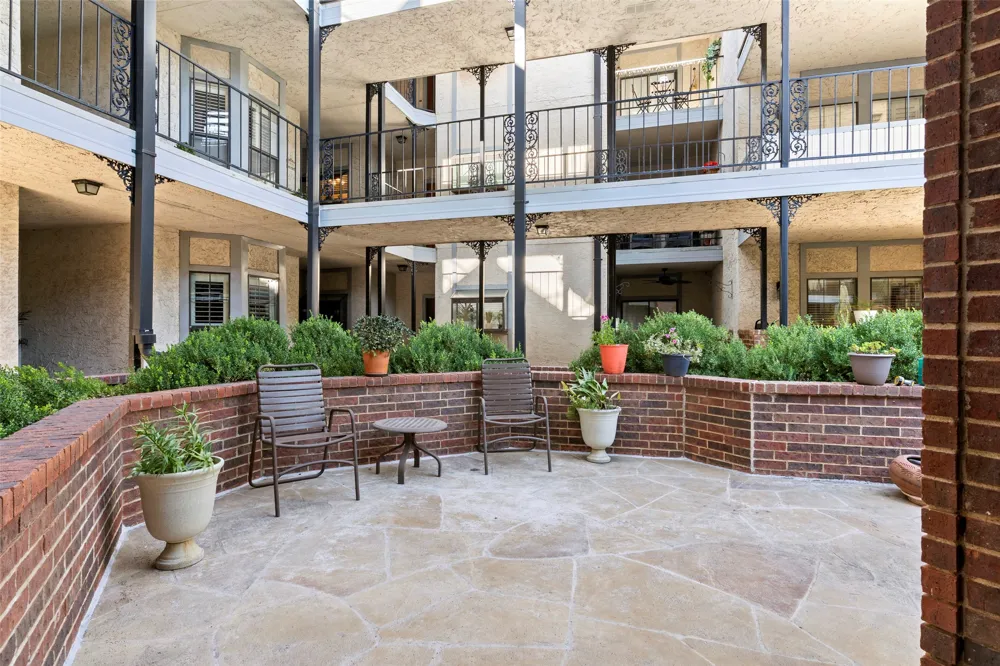 8610 Turtle Creek Boulevard #208 Dallas, TX 75225