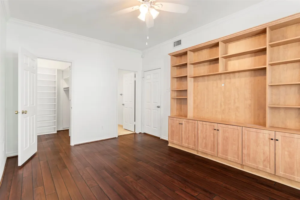 8610 Turtle Creek Boulevard #208 Dallas, TX 75225