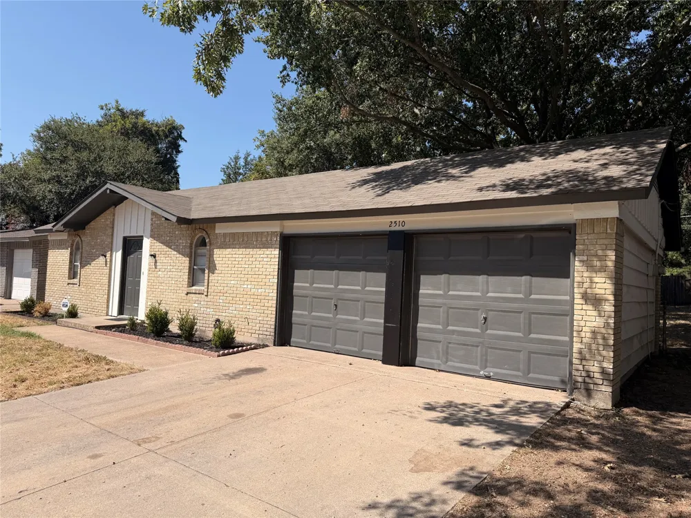 2510 S Fielder Road Arlington, TX 76015