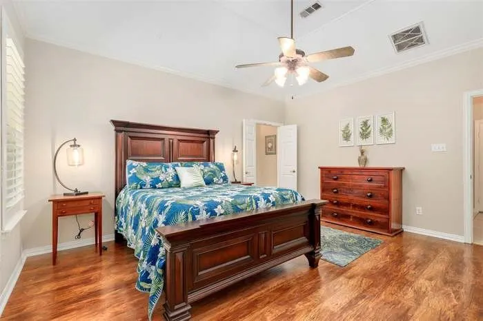 1349 Flying Jib Drive Azle, TX 76020