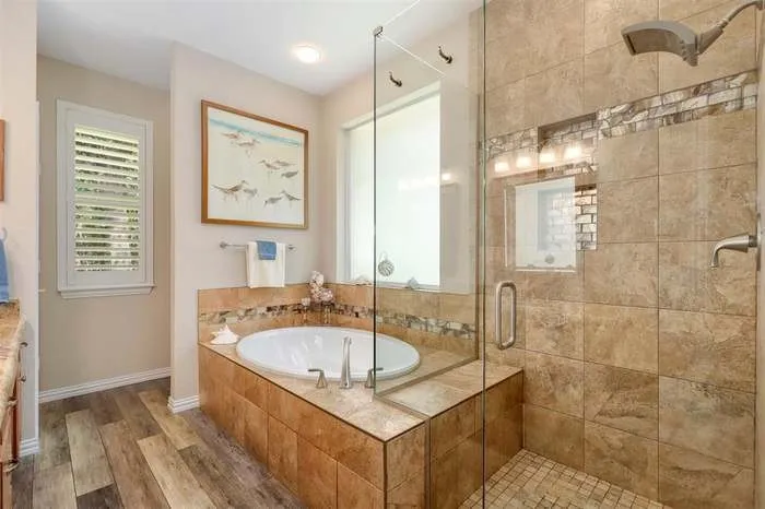 1349 Flying Jib Drive Azle, TX 76020