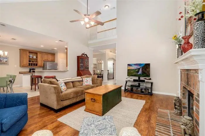 1349 Flying Jib Drive Azle, TX 76020