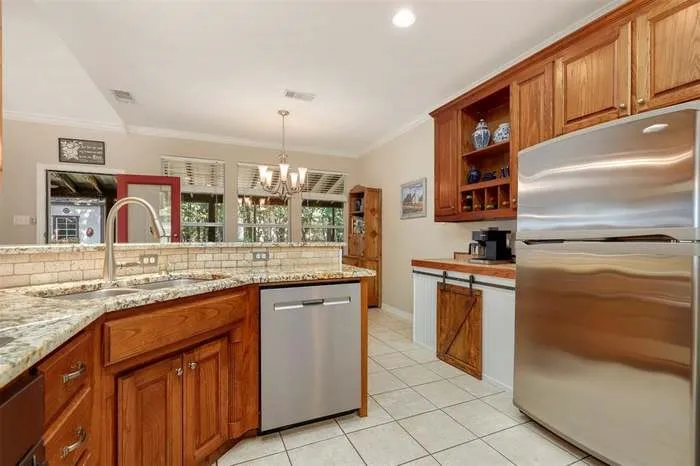 1349 Flying Jib Drive Azle, TX 76020