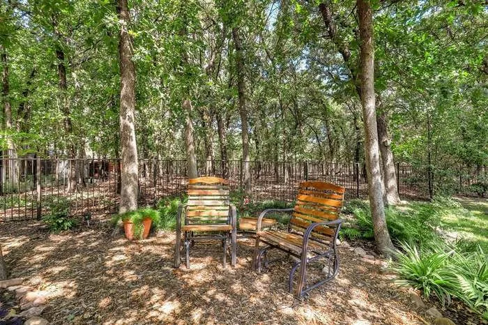 1349 Flying Jib Drive Azle, TX 76020