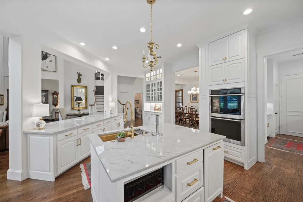 2005 Hillcrest Court McKinney, TX 75072