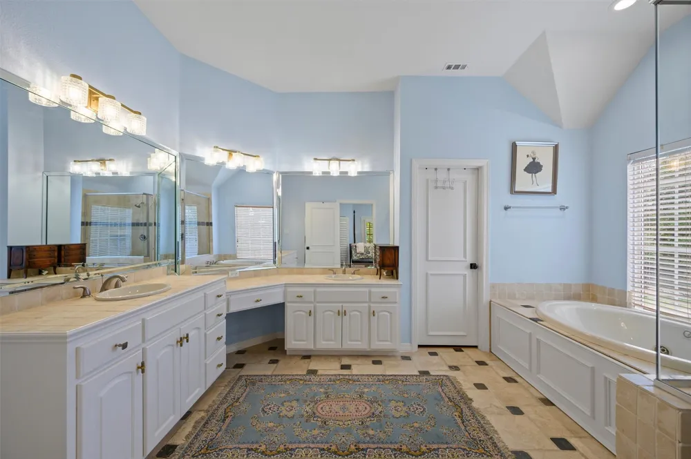 2005 Hillcrest Court McKinney, TX 75072