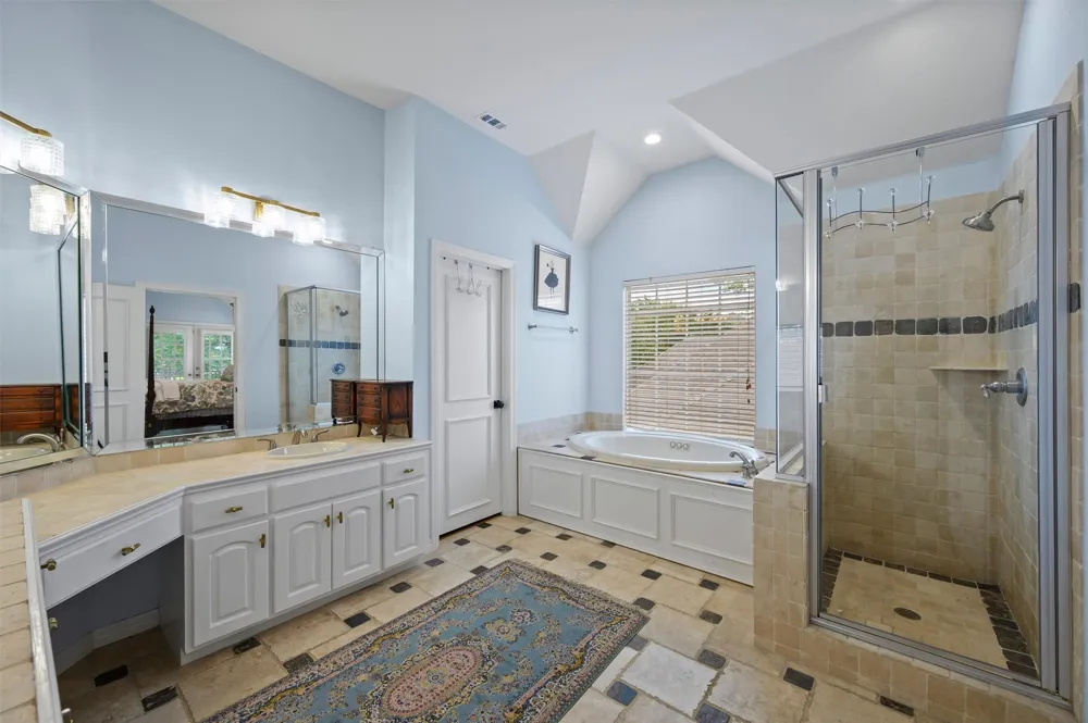 2005 Hillcrest Court McKinney, TX 75072