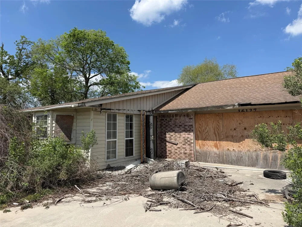 16127 Long Road Houston, TX 77044