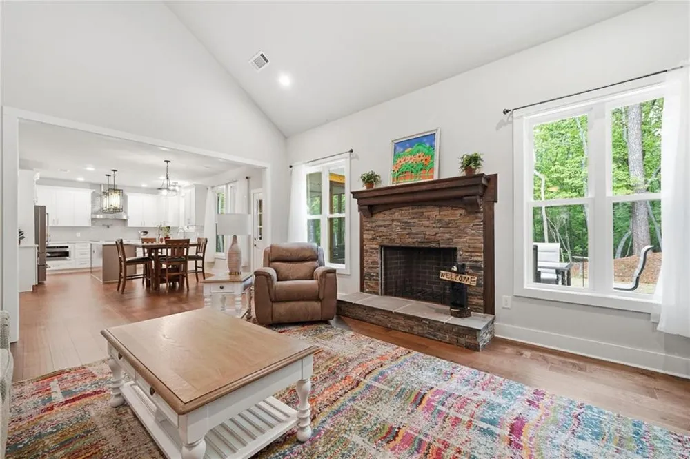 320 Fern Park Drive Dawsonville, GA 30534