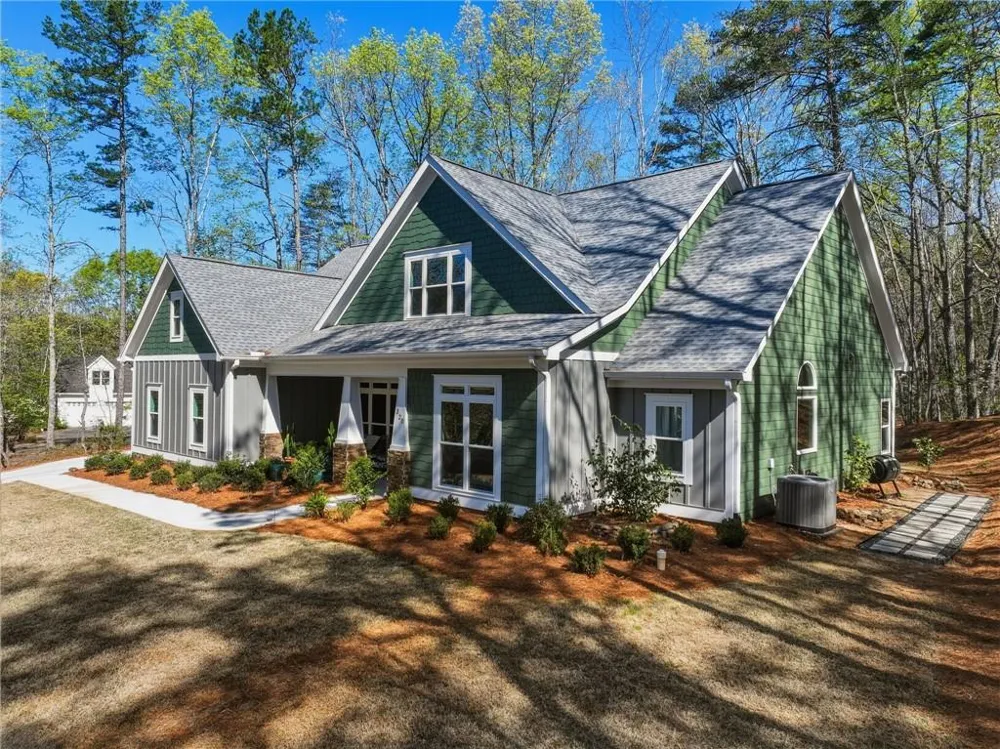320 Fern Park Drive Dawsonville, GA 30534