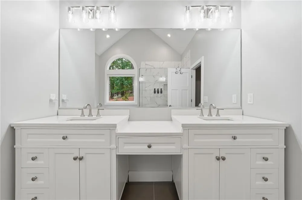 320 Fern Park Drive Dawsonville, GA 30534