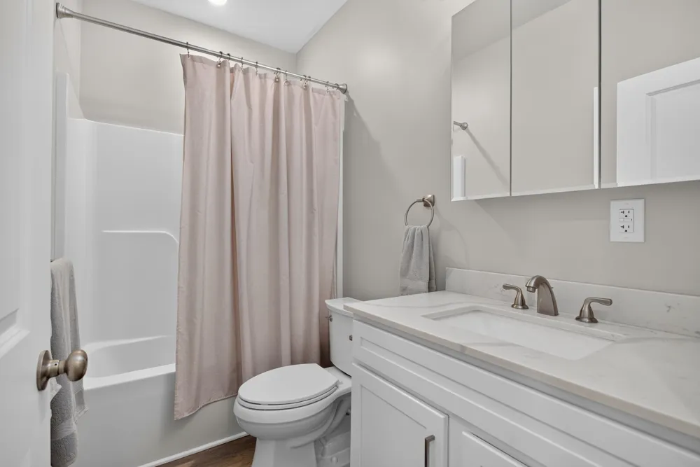 10218 Shady Oak Shores Jerome, MI 49249