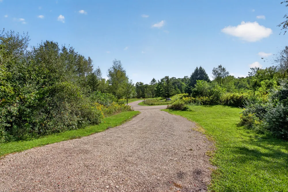 10218 Shady Oak Shores Jerome, MI 49249