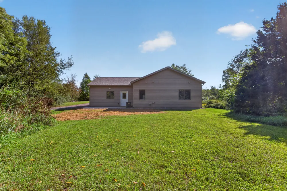 10218 Shady Oak Shores Jerome, MI 49249