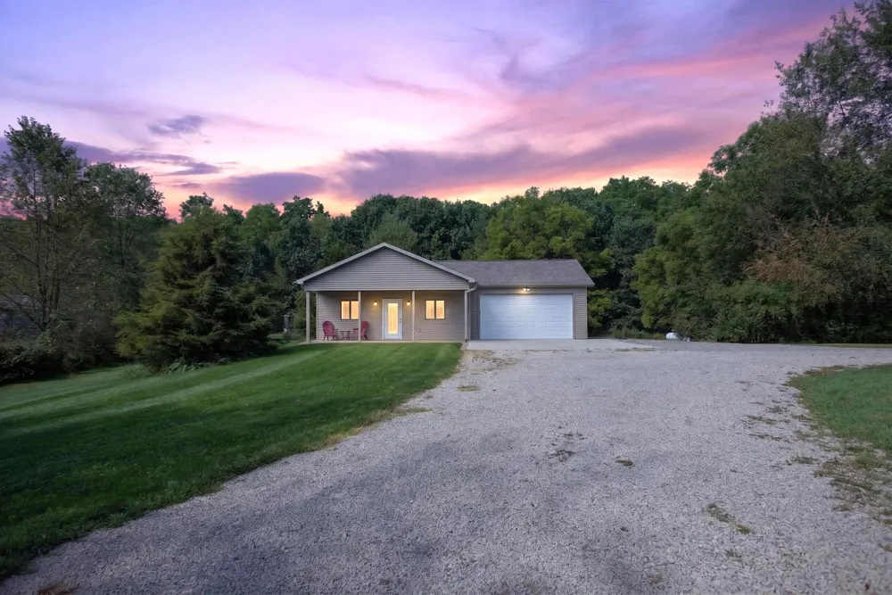 10218 Shady Oak Shores Jerome, MI 49249