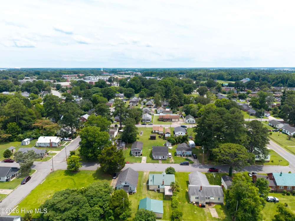 508 Hemlock Street Elizabeth City, NC 27909