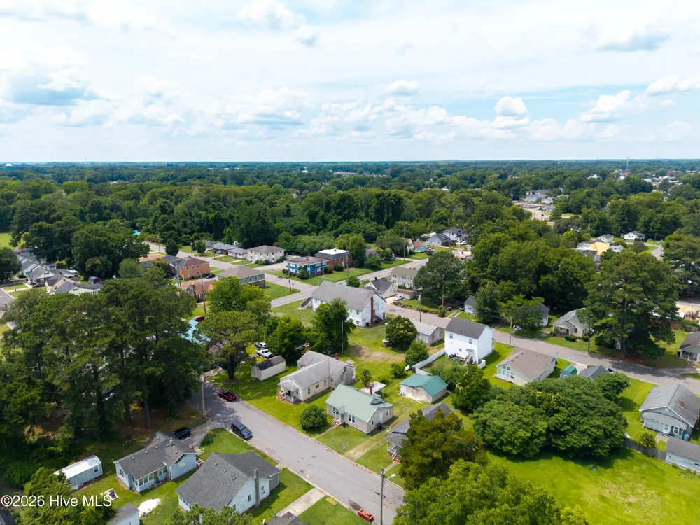 508 Hemlock Street Elizabeth City, NC 27909