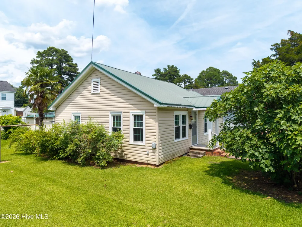508 Hemlock Street Elizabeth City, NC 27909