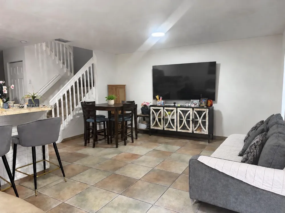 13917 SW 175th Ter Miami, FL 33177