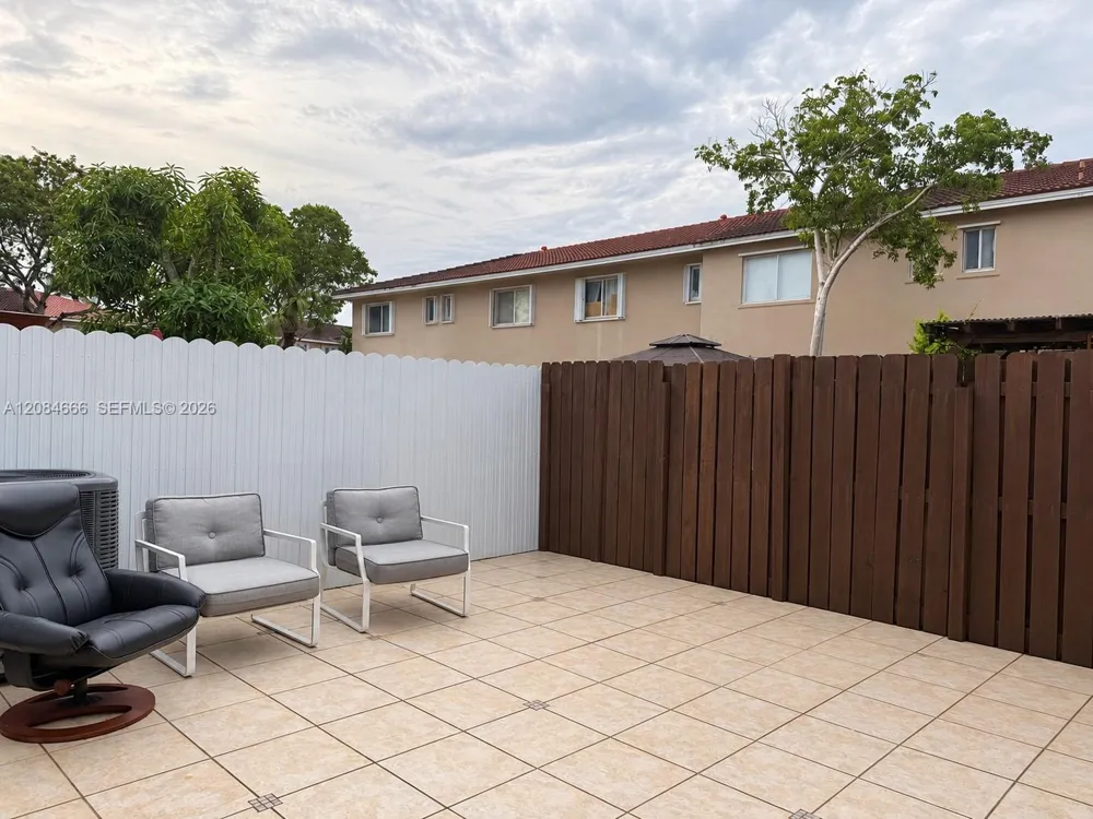 13917 SW 175th Ter Miami, FL 33177