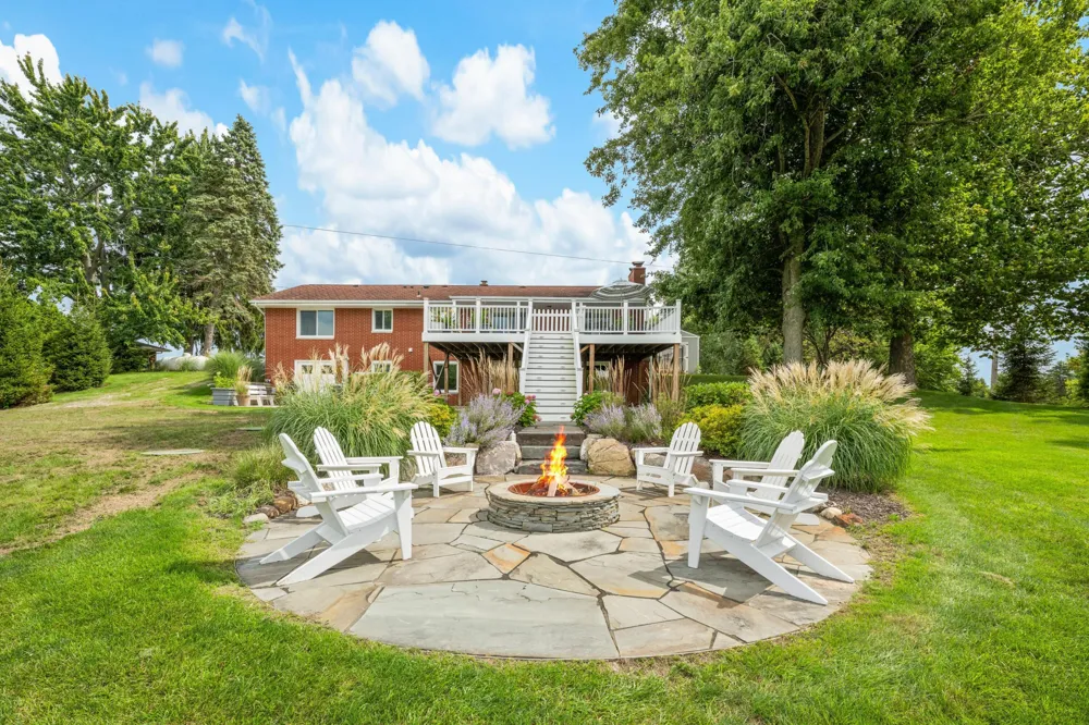 48648 68th Street Hartford Township, MI 49057