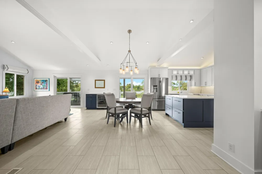 48648 68th Street Hartford Township, MI 49057