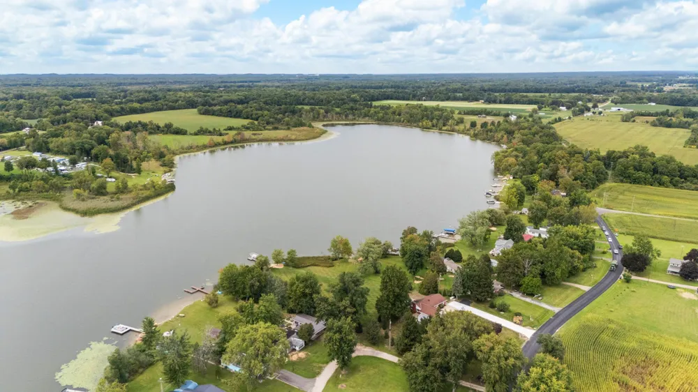 48648 68th Street Hartford Township, MI 49057