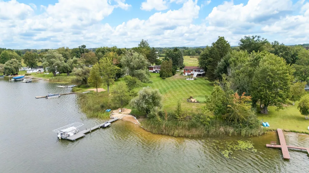 48648 68th Street Hartford Township, MI 49057