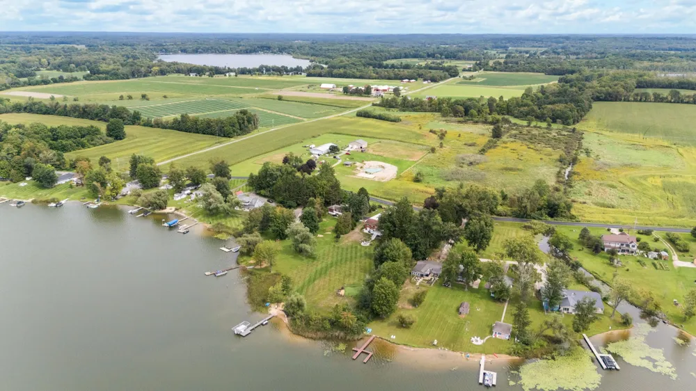48648 68th Street Hartford Township, MI 49057