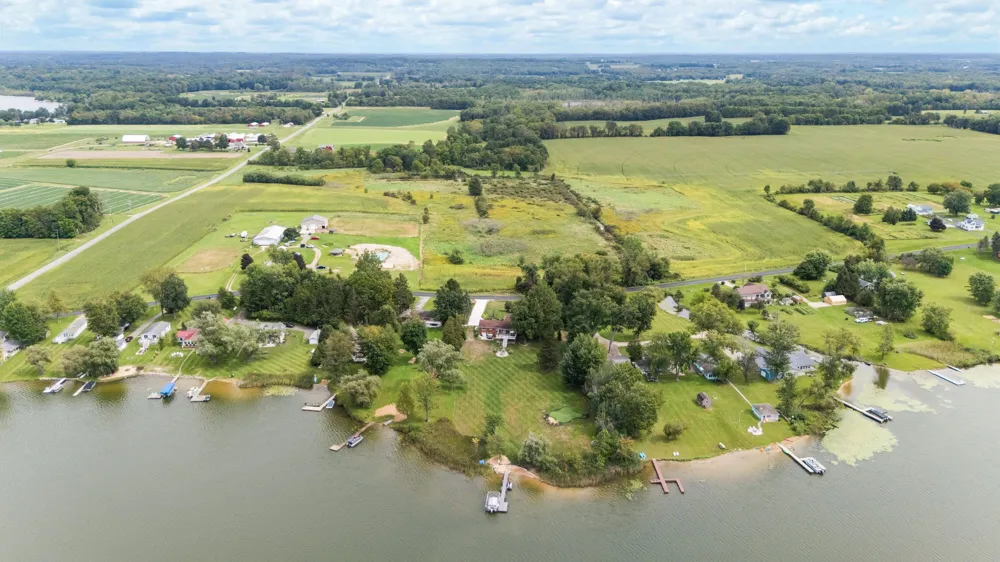 48648 68th Street Hartford Township, MI 49057