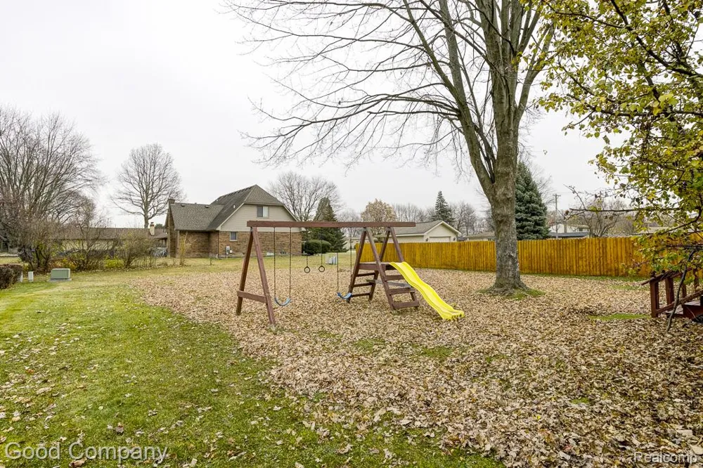 38092 Westchester Road Sterling Heights City, MI 48310