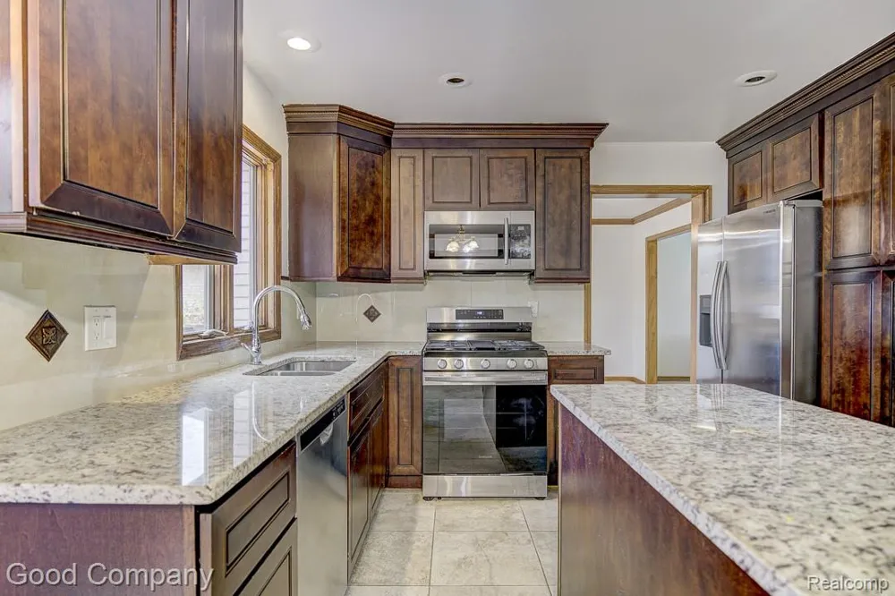 38092 Westchester Road Sterling Heights City, MI 48310