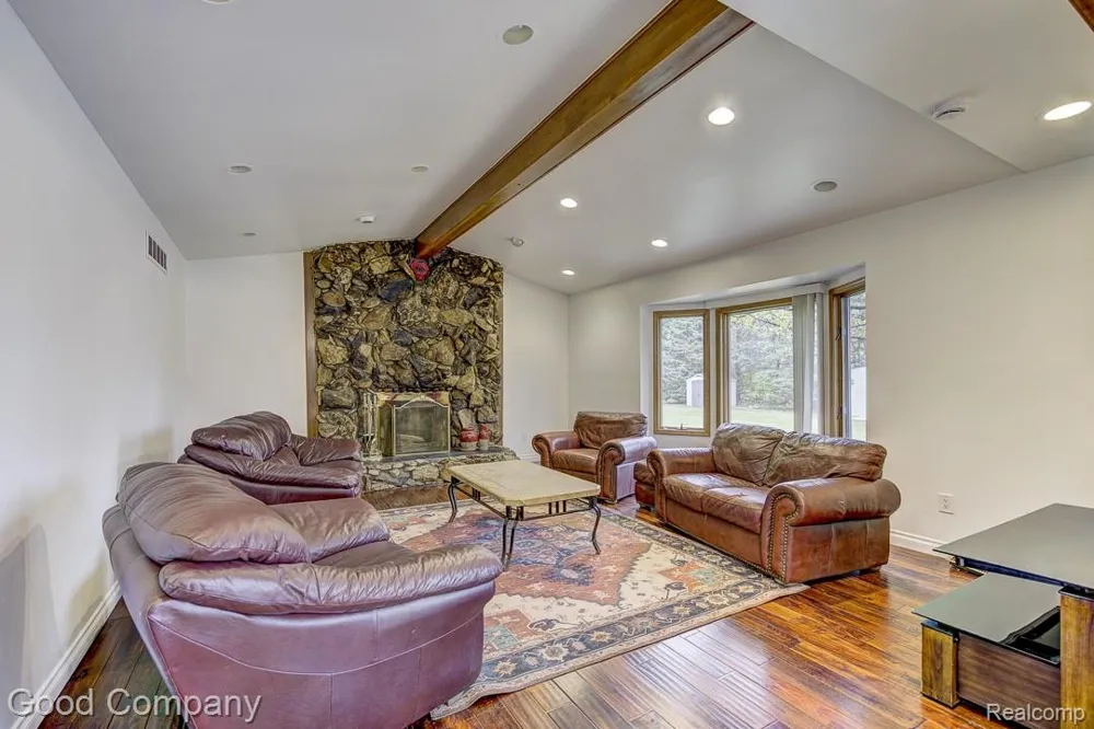 38092 Westchester Road Sterling Heights City, MI 48310