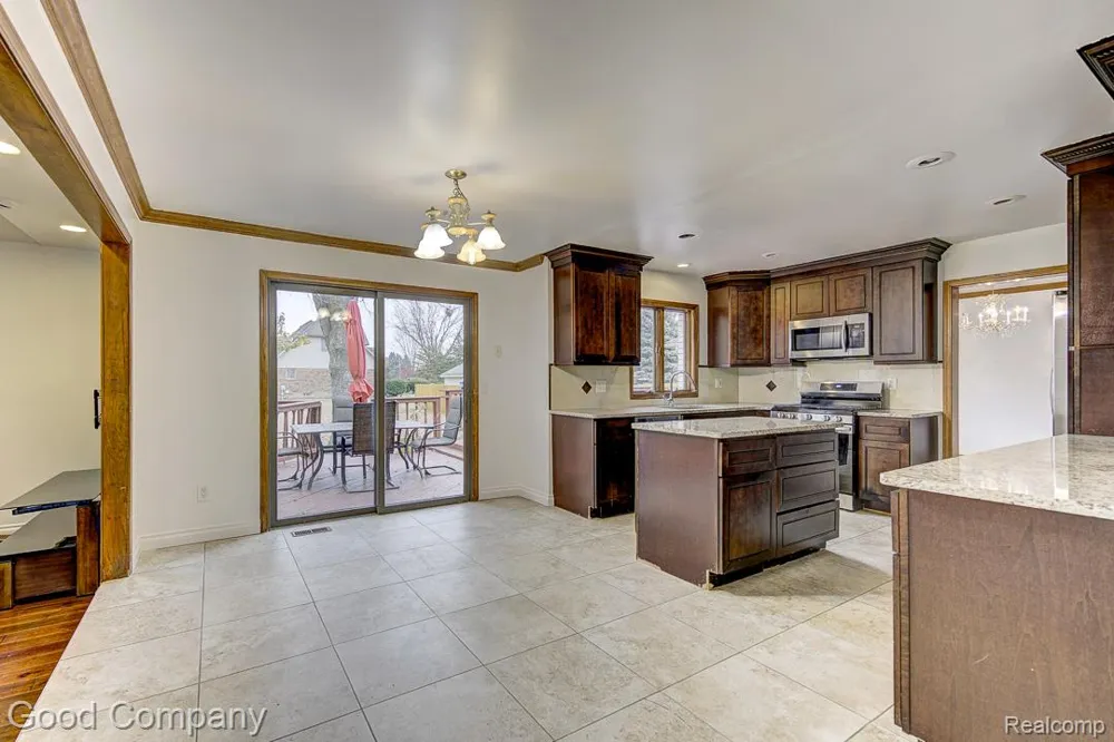 38092 Westchester Road Sterling Heights City, MI 48310